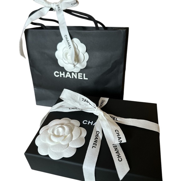 Chanel Camellia Gift Box Shopping Bag Set Black Cream Flower White Ribbon - Picture 2 of 8